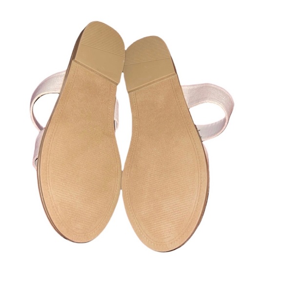 ShoeDazzle Cloey flat sandals - Picture 2 of 4